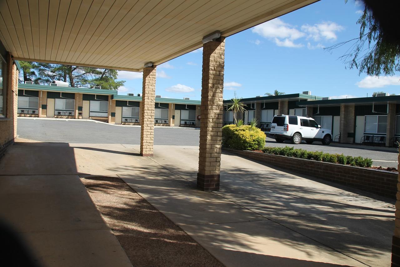 Hi Way Eight Motor Inn Stawell Exterior photo