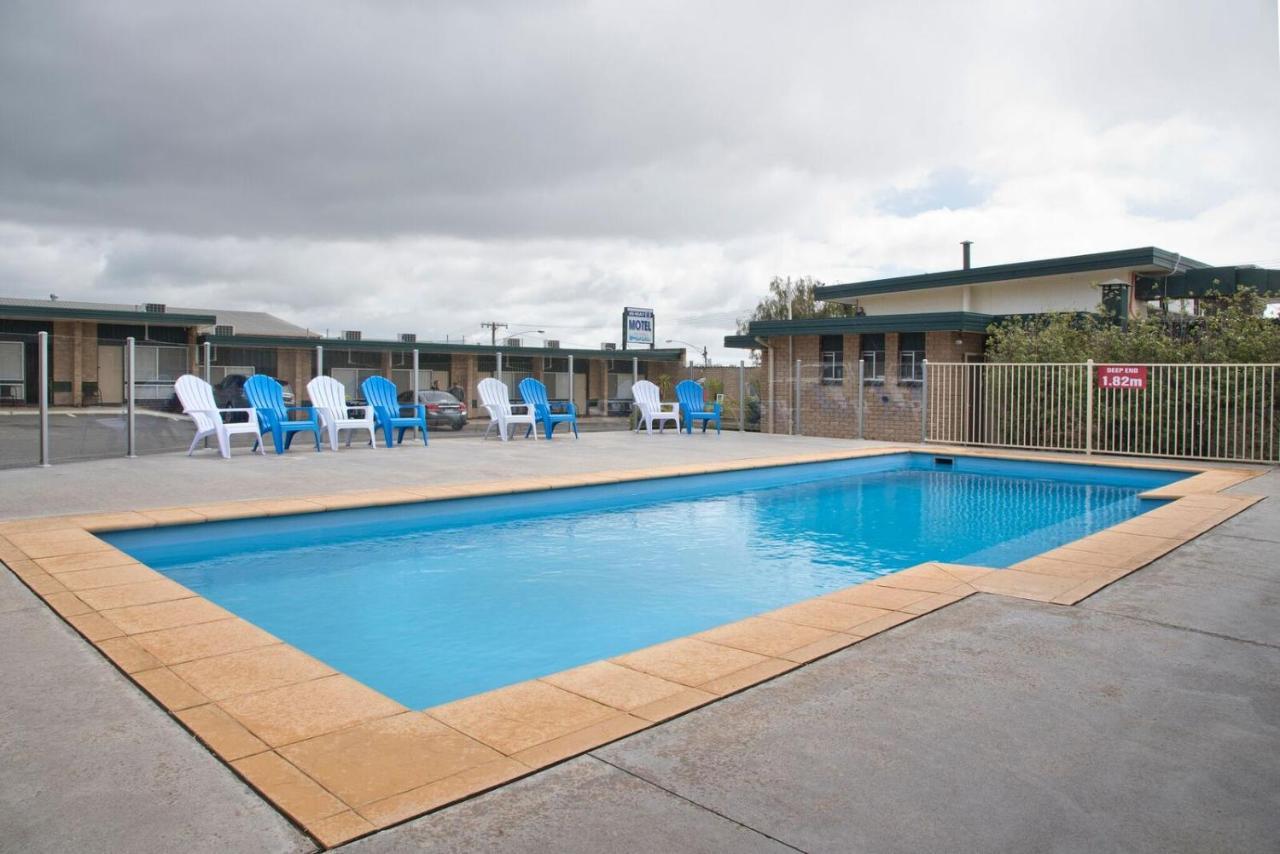 Hi Way Eight Motor Inn Stawell Exterior photo